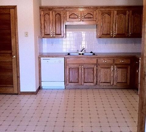 2nd image of 13121 Richland Ave APT 9