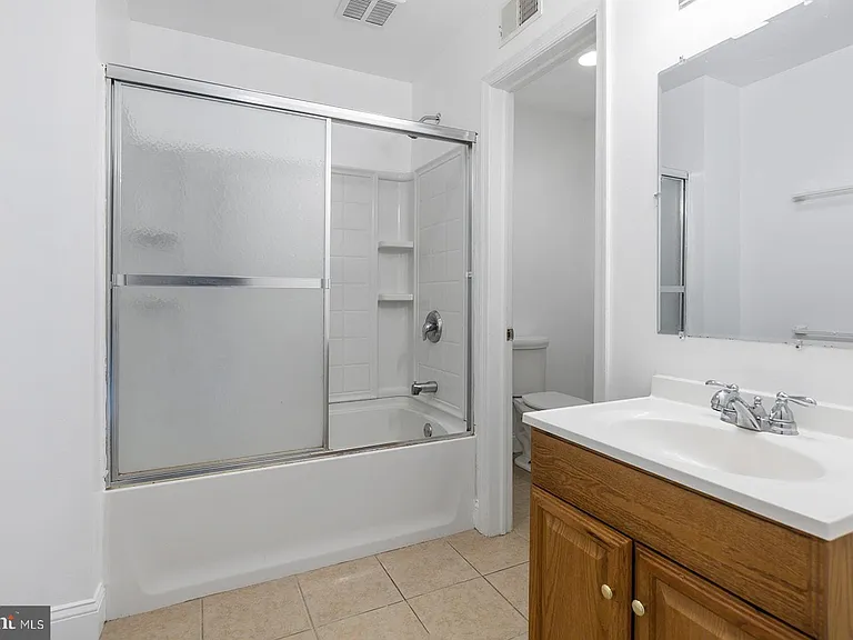 1940 N Gratz St #2 — Photo 12