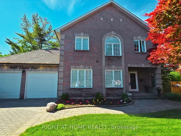 1665 Asgard Dr, Mississauga, ON L5E 3G5
