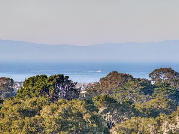 500 Glenwood Cir APT 537, Monterey, CA 93940