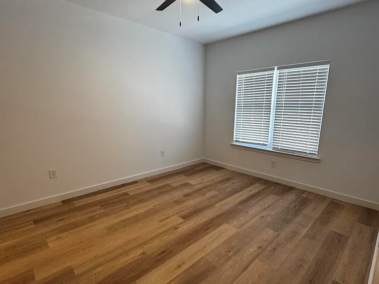 1207 Corpus Ave #A — Photo 10