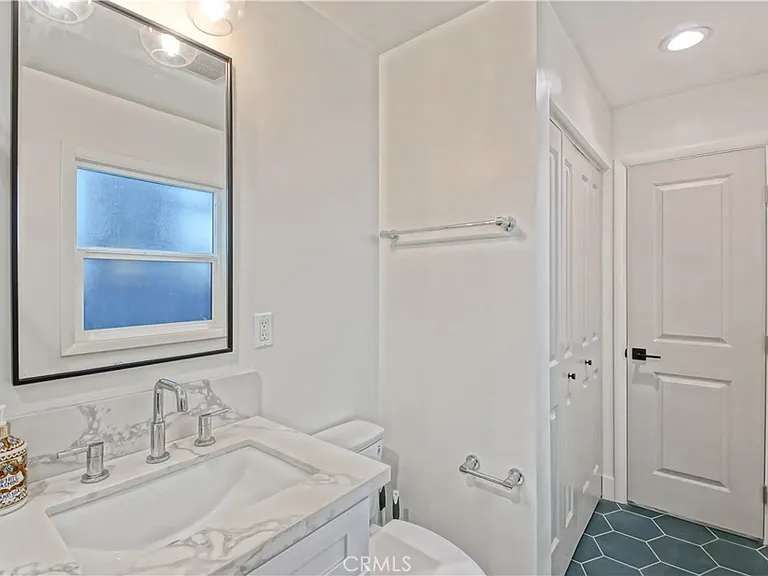 320 Marine Ave — Photo 68