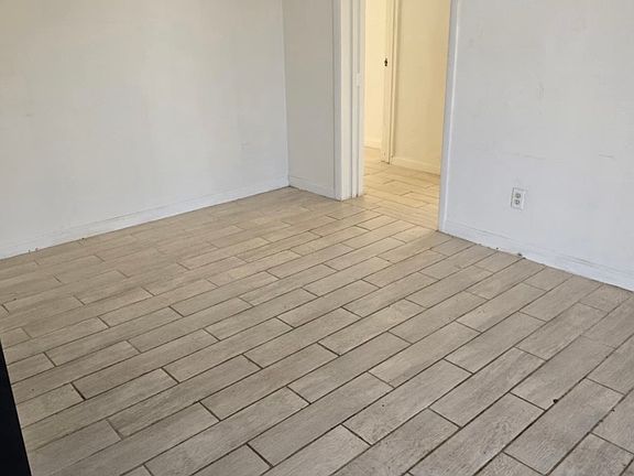 5th image of 1590 Ben Hulse Hwy #1