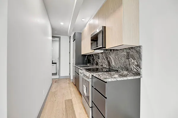 Rented by GROOME REALTY LLC | media 15