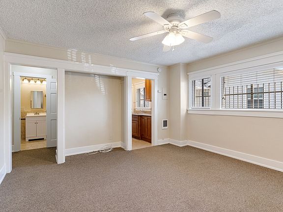 4th image of 1460 Gaviota Ave APT 4