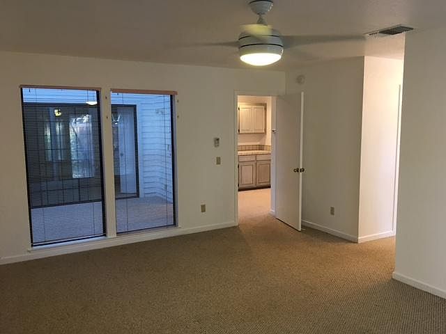 2nd image of 160 Portinao Cir
