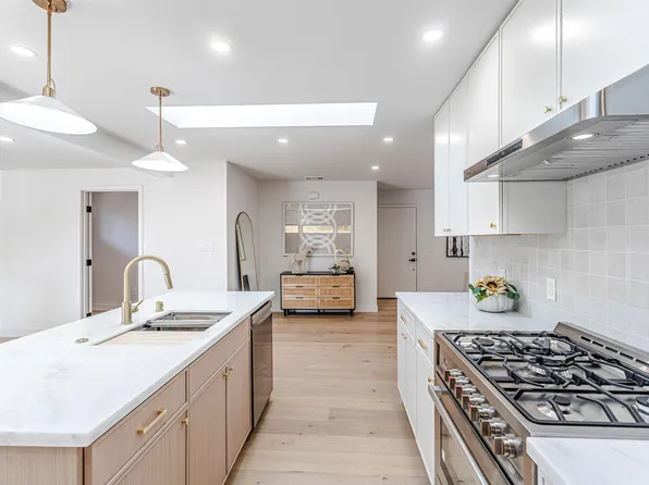 221 Heath St, Santa Cruz, CA 95060