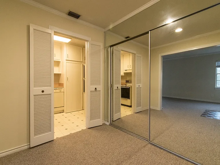 4311 Cole Ave #111 — Photo 9