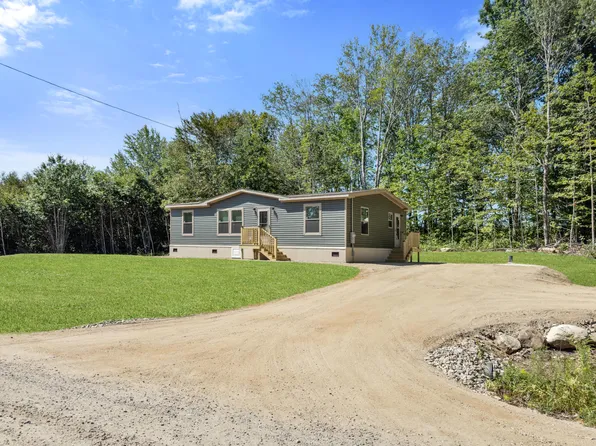 21 Boggs Farm Lane, Warren, ME 04864