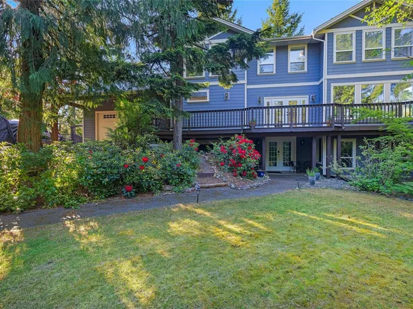 1571 Meadowood Way, Nanaimo, BC V9K 2V2