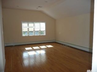 611 125th St, College Point, NY 11356