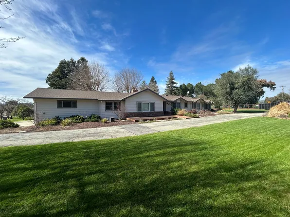 1665 Chris Ln, San Martin, CA 95046