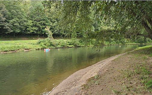 4th image of 791 River Rd