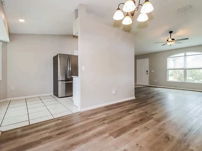 8403 Yearling Ln — Photo 7