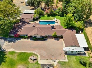 8720 Tavernor Rd, Wilton, CA 95693