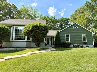 5916 Rexwood Pl, Charlotte, NC 28210