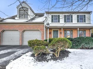 808 Christine Ln, Lancaster, PA 17601