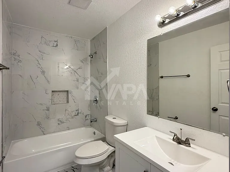 4847 Featherock — Photo 7
