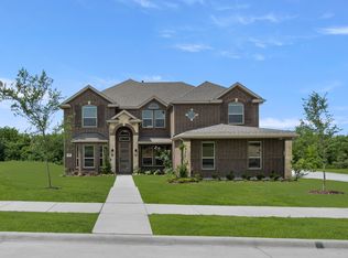 513 S Hidden Lakes Dr, Desoto, TX 75115