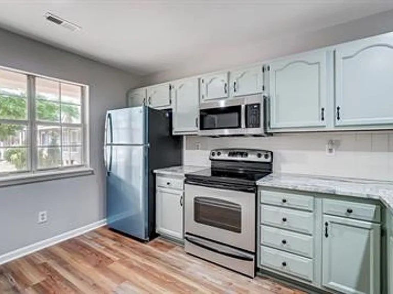 3821 Mosscroft Ln — Photo 27