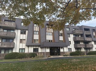 13000 W Heiden Cir UNIT 3105, Lake Bluff, IL 60044