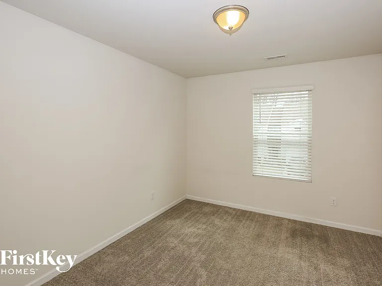 9409 Coddle Ct NW — Photo 10