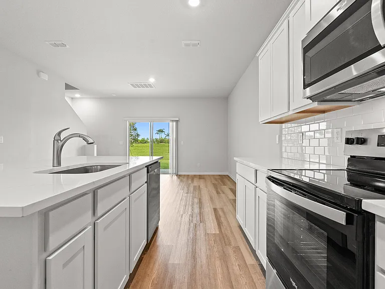 12869 SW Forli Way — Photo 11