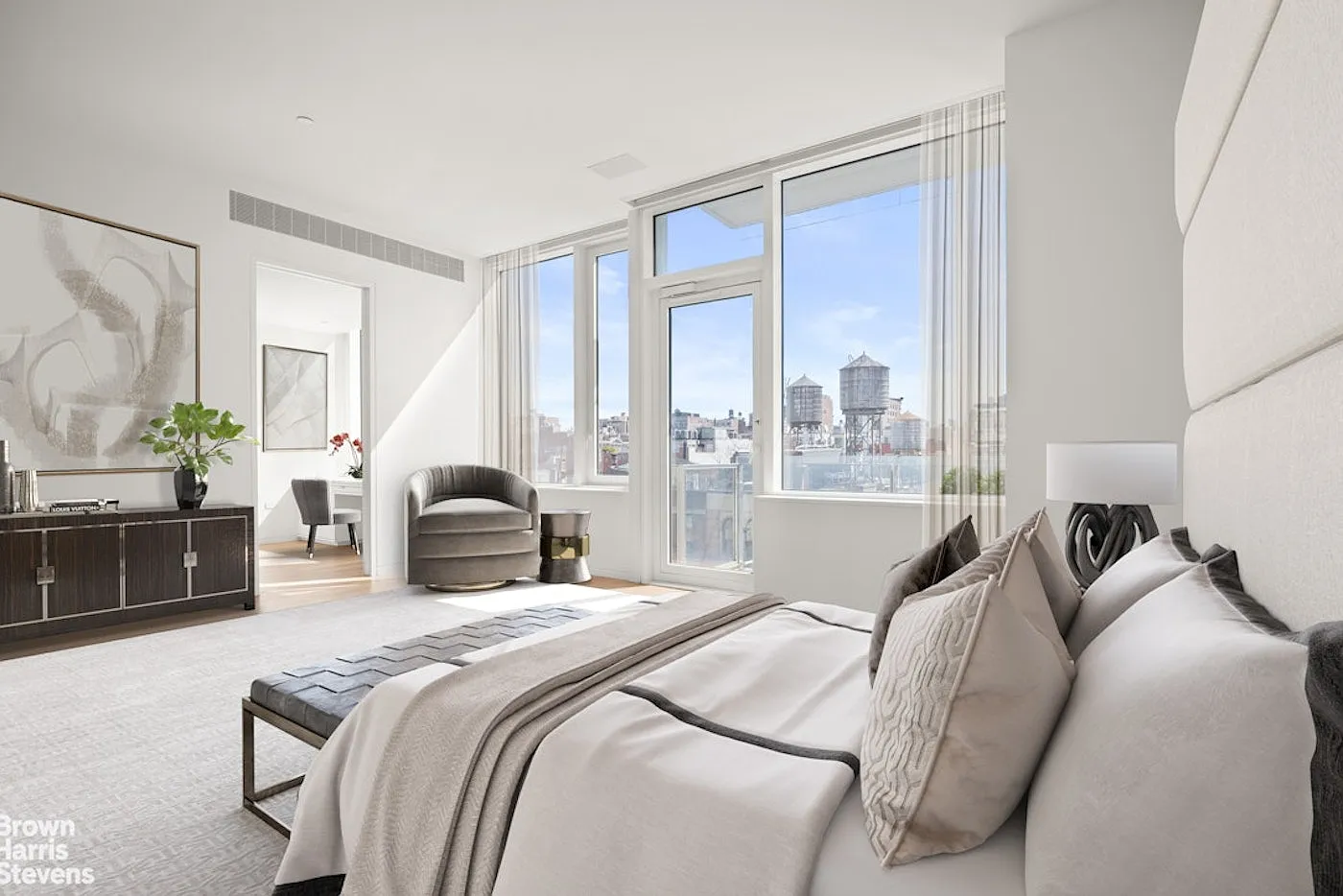 350 West Broadway — Photo 4