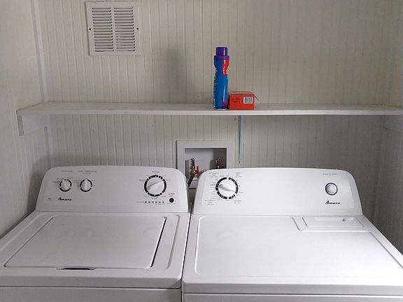 5th image of 106 E 32nd St #108