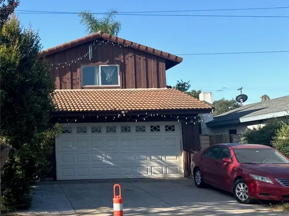286 W Renwick Rd, Azusa, CA 91702