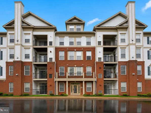 11565 Cavalier Landing Ct Unit 401, Fairfax, VA 22030