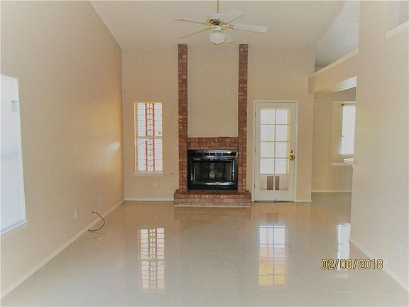 2nd image of 12440 Flora Alba Dr