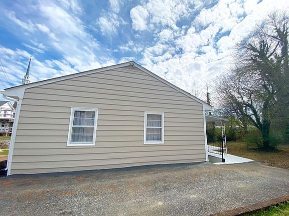 3rd image of 1615 Early St Lot 11