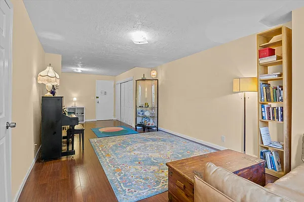 Sold by Compass | media 31