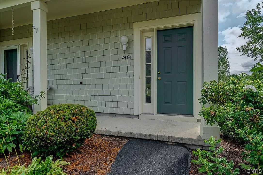 2 bed, 2.0 bath, 1092 sqft, $2,300 — Photo 4