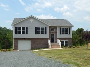 252 Oak Spring Ln, Madison Heights, VA 24572