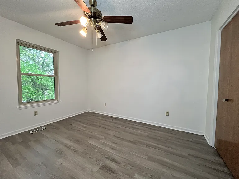 5704 Belle Point Rd — Photo 22