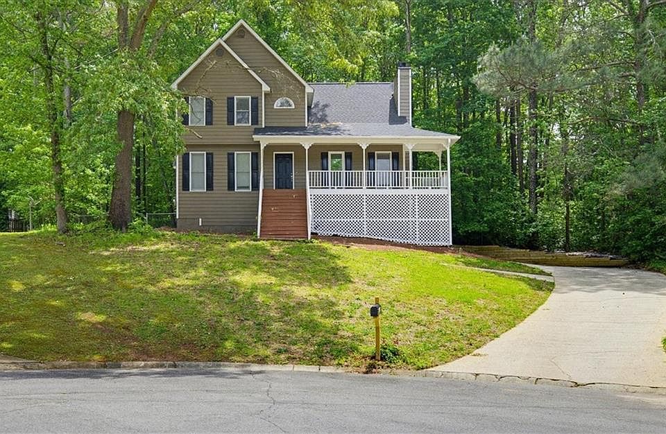 1st image of 34 Bell Ct