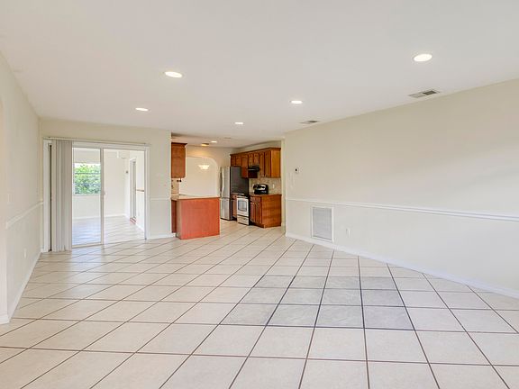 5th image of 2074 SE Doverbrook Street