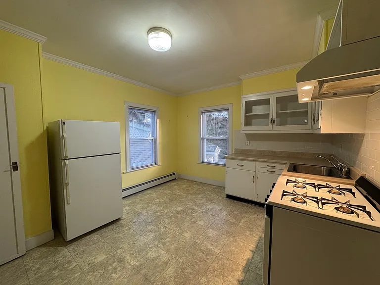 103 E Main St #D — Photo 13