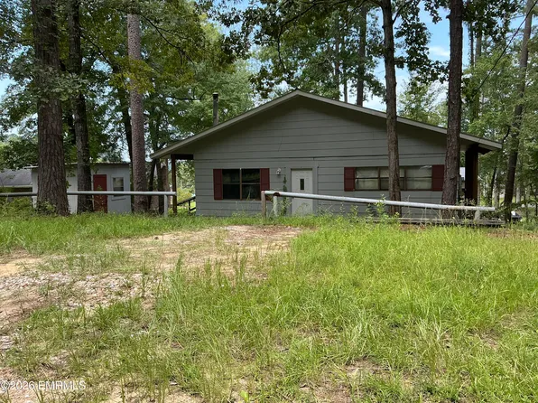 8521 Club Dr, Lauderdale, MS 39335