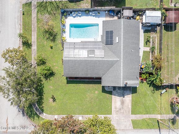 4th image of 1051 Fenway Dr
