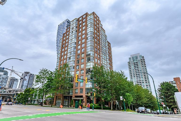 1st image of 888 Pacific St