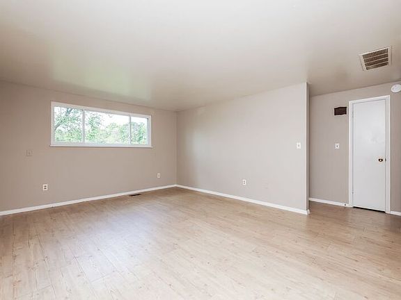 4th image of 6533-6545 Conway Dr Unit 6533