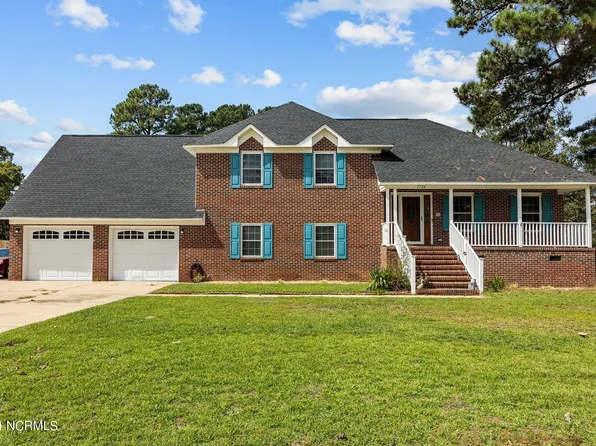 7704 Gaelic Drive, Fayetteville, NC 28306