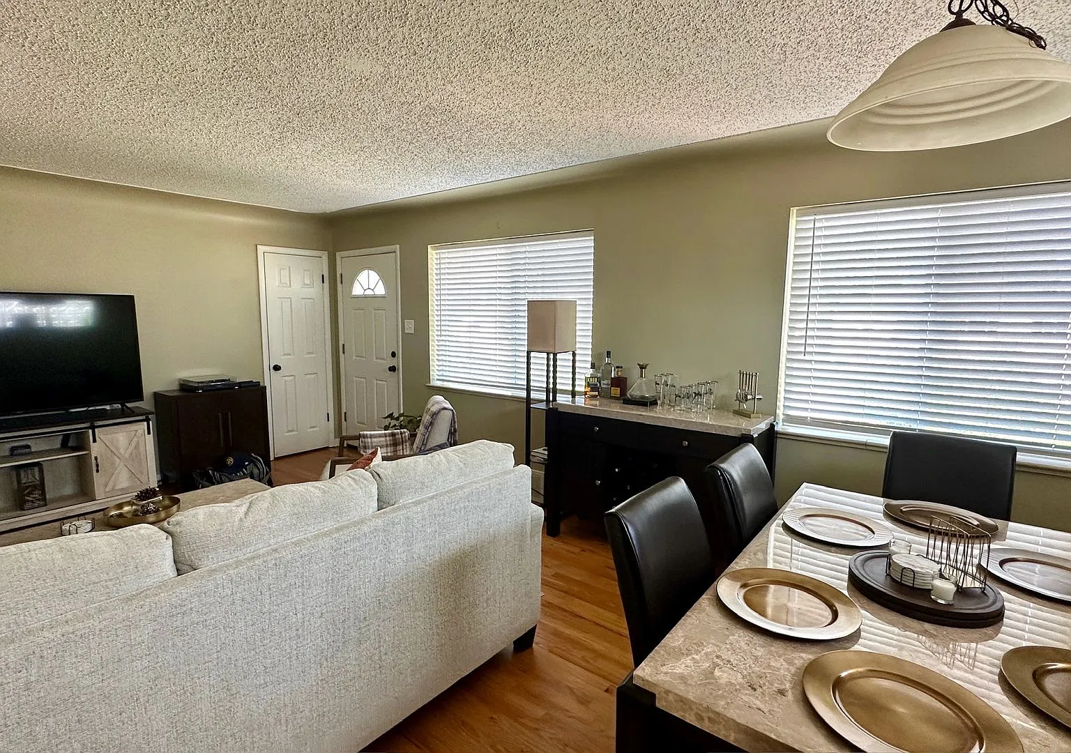 Spacious 5BD/2BA Home in Lakewood, CO- Available July 29th! — Photo 1
