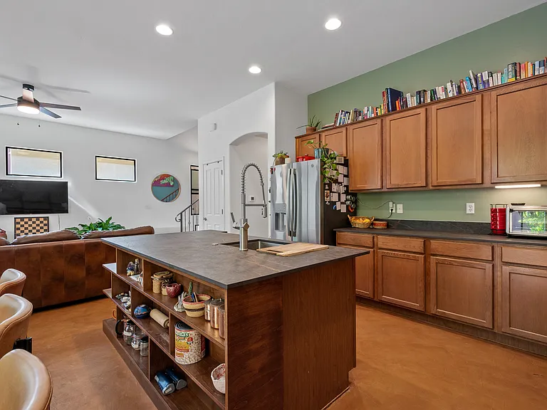 282 E Croydon Park Rd — Photo 13