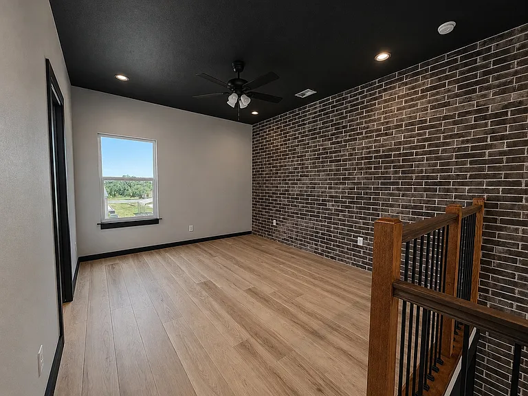 215 E Avenue K #B — Photo 15