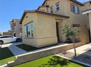 15547 Kings Peak Dr, Fontana, CA 92336