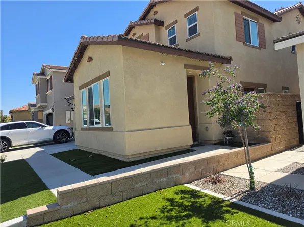 15547 Kings Peak Dr, Fontana, CA 92336
